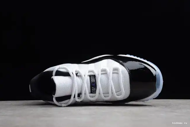 Rep Low Retro Air 528895-153 